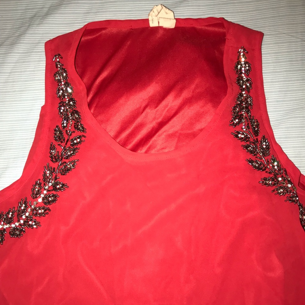 Red tank w/ emblems